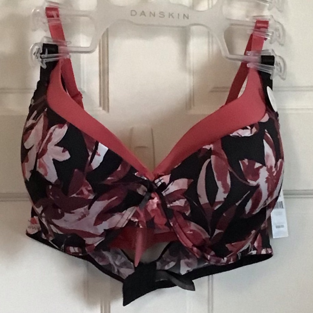 Danskin 2 pack Bra 38DD New with tags
